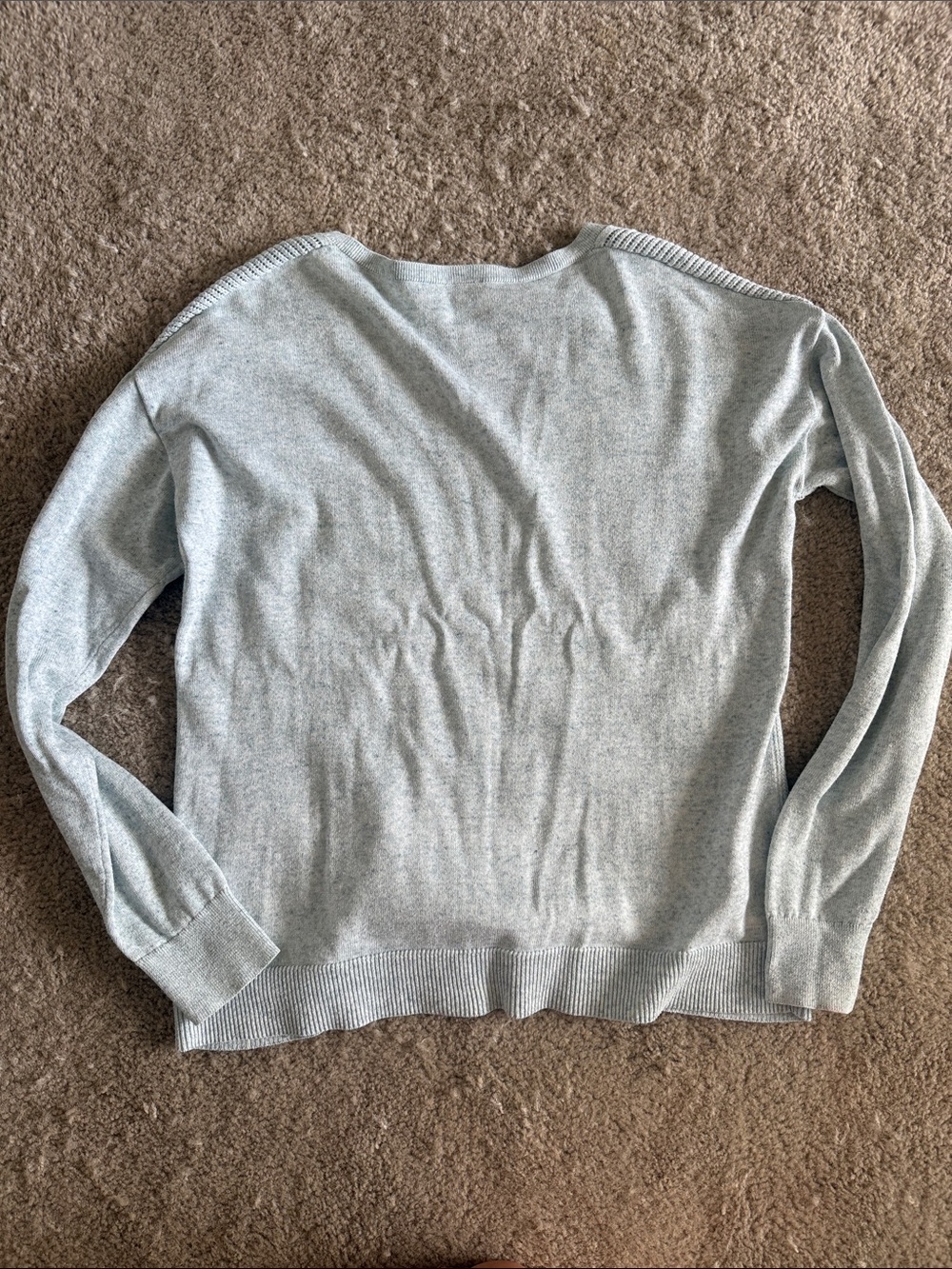 GAP Ribbed V-Neck Sweater - Picture 3 of 3